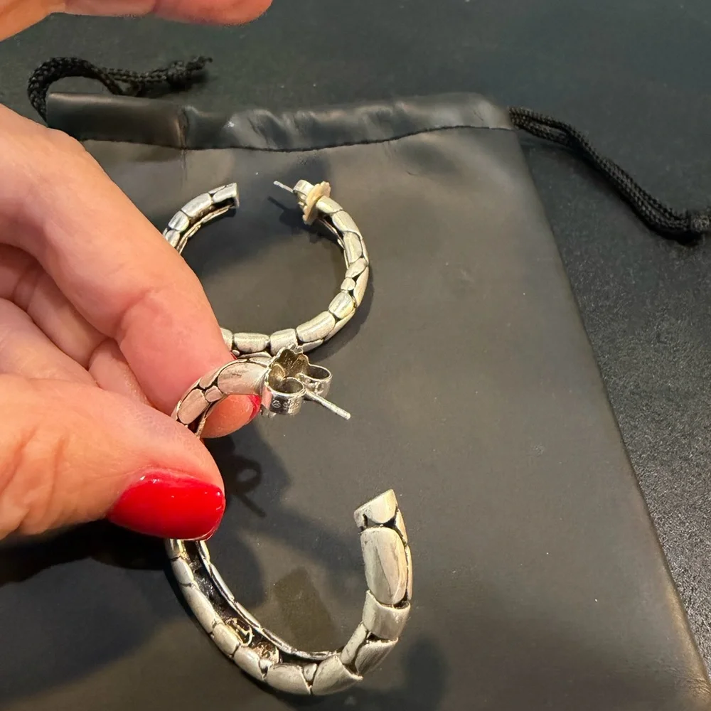 John Hardy Sterling Silver Pebble Kali Earrings - Picture 4 of 6